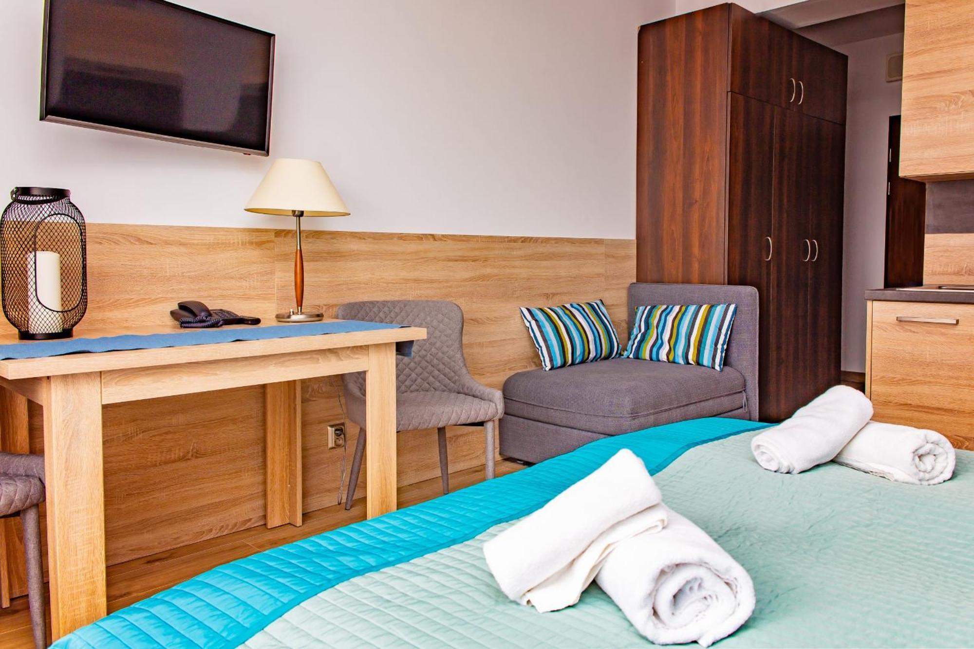 Apartamenty Promenada-Arka โควอบเซก ภายนอก รูปภาพ