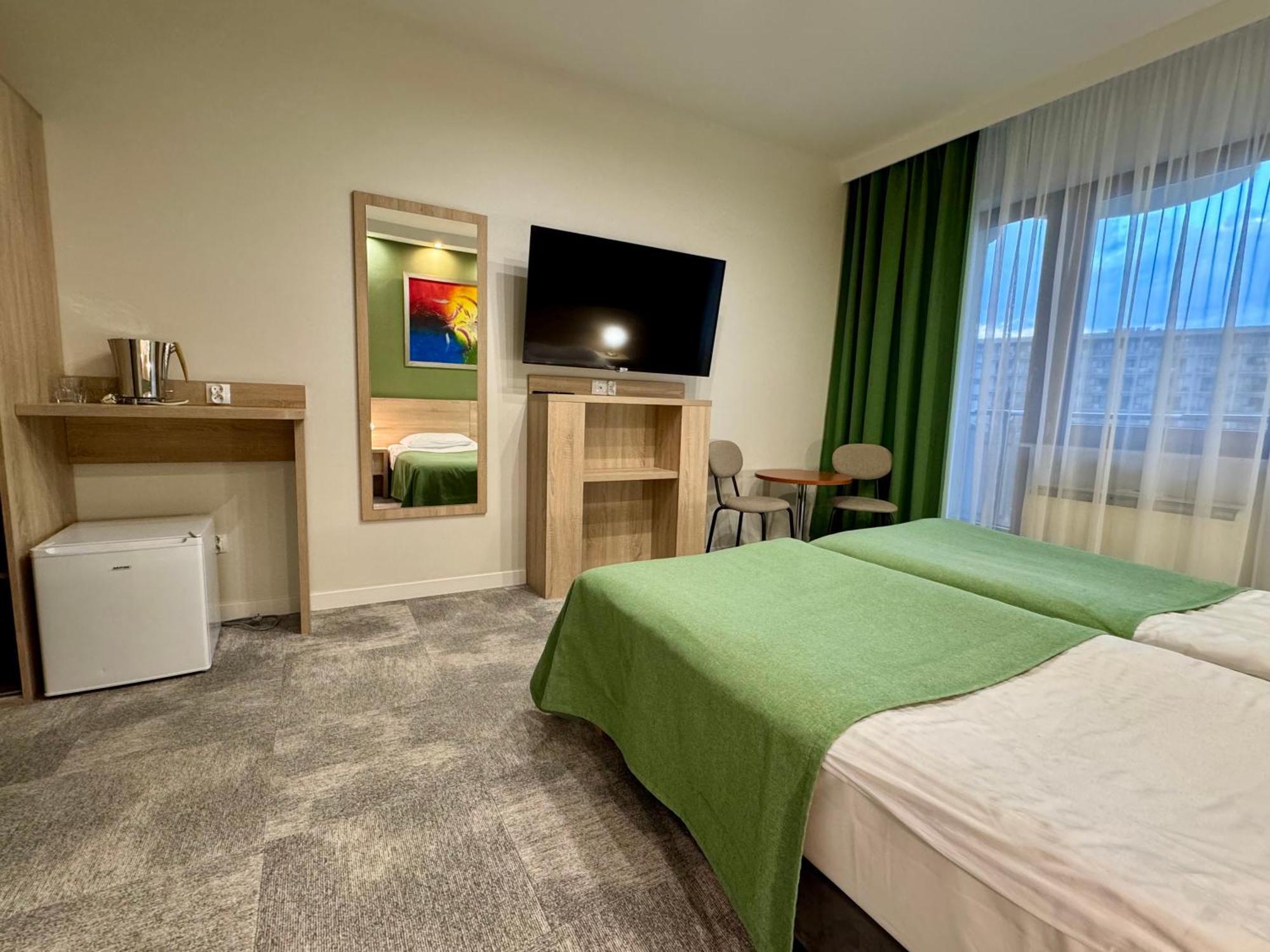 Apartamenty Promenada-Arka โควอบเซก ภายนอก รูปภาพ
