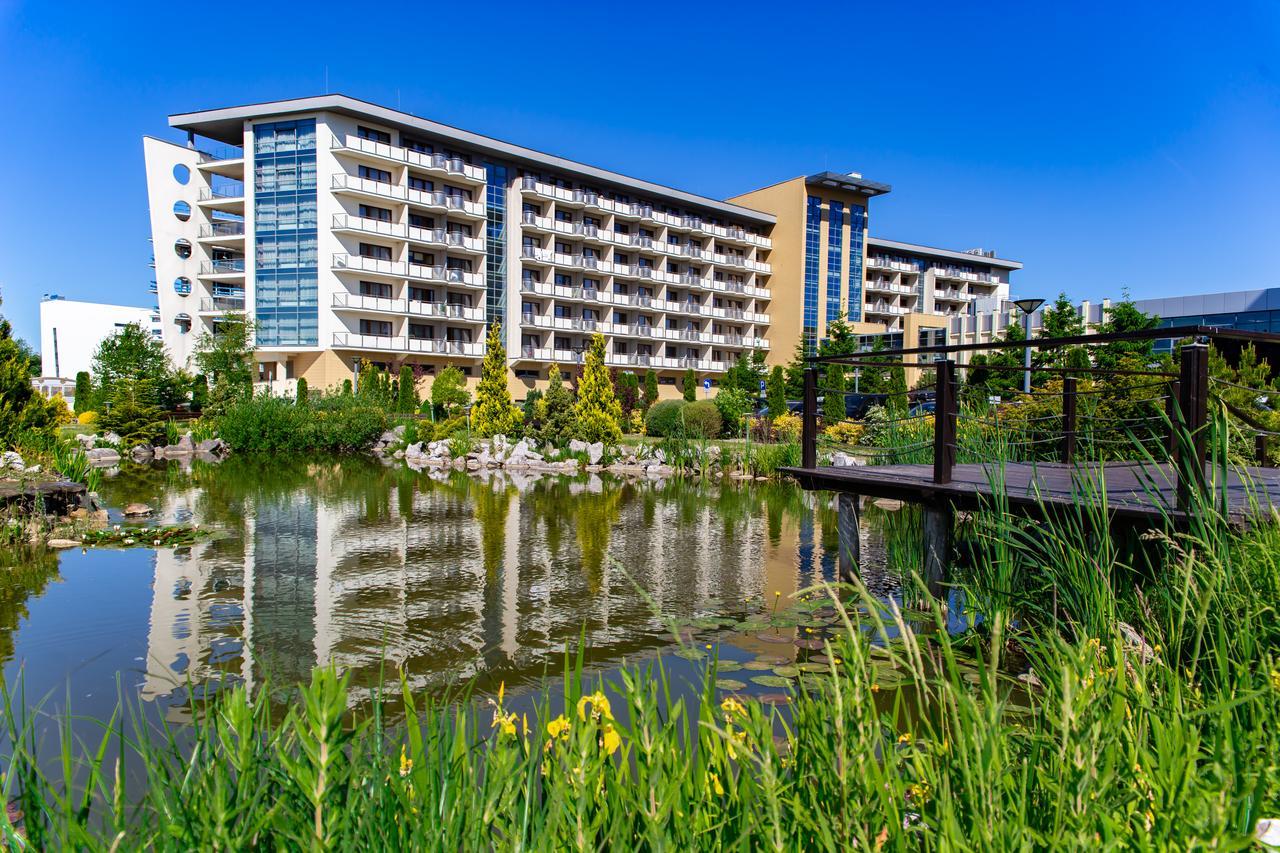 Apartamenty Promenada-Arka โควอบเซก ภายนอก รูปภาพ