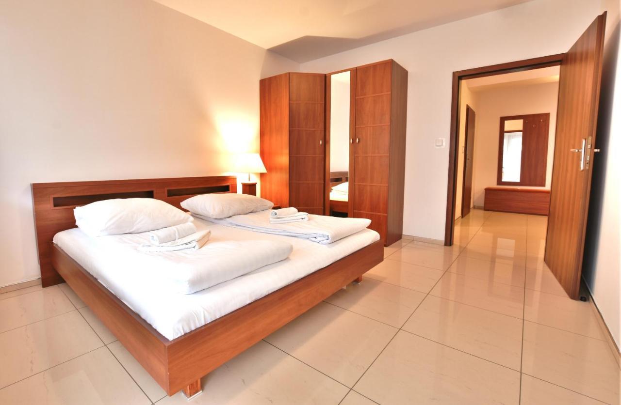 Apartamenty Promenada-Arka โควอบเซก ภายนอก รูปภาพ